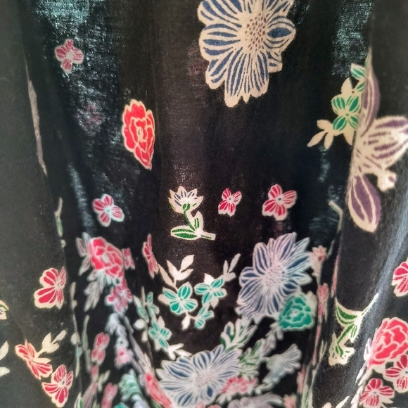 Black Floral Cotton Short Lounger - 3X  - Picture 2 of 3